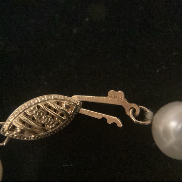 14KT gold clasp/Pearl Bracelet - Picture 3 of 3
